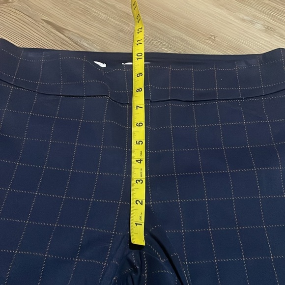 Charter Club Cambridge Windowpane Print Slim Pants Navy check Size 12P Pull on - Picture 9 of 13